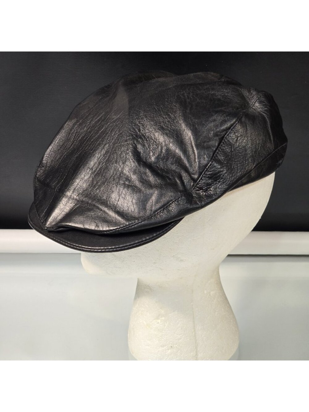 Vintage Wilson's Genuine Leather Pelle Studio Black Cabbie Newsboy Cap Hat Sz L